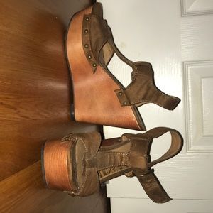 Brown Wooden Wedges